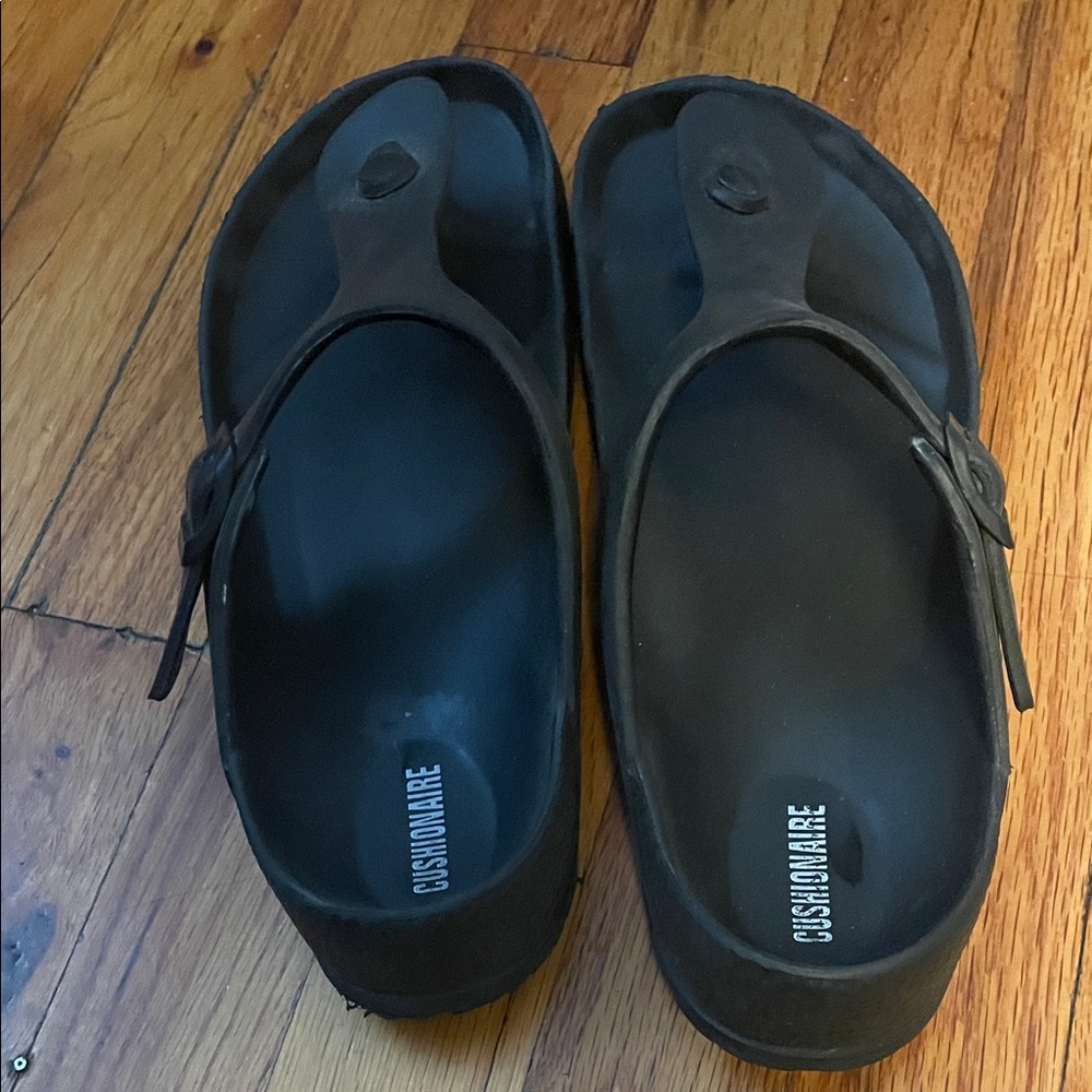 Cushionaire Black Slide Sandals - Picture 3 of 5
